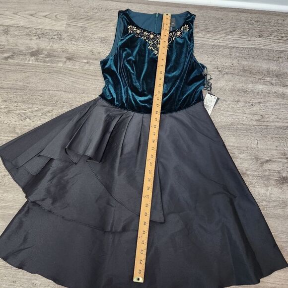 Adrianna Papell Emerald Velvet Taffeta Party Dress Size 10 NWT Wedding Holiday - Picture 10 of 13